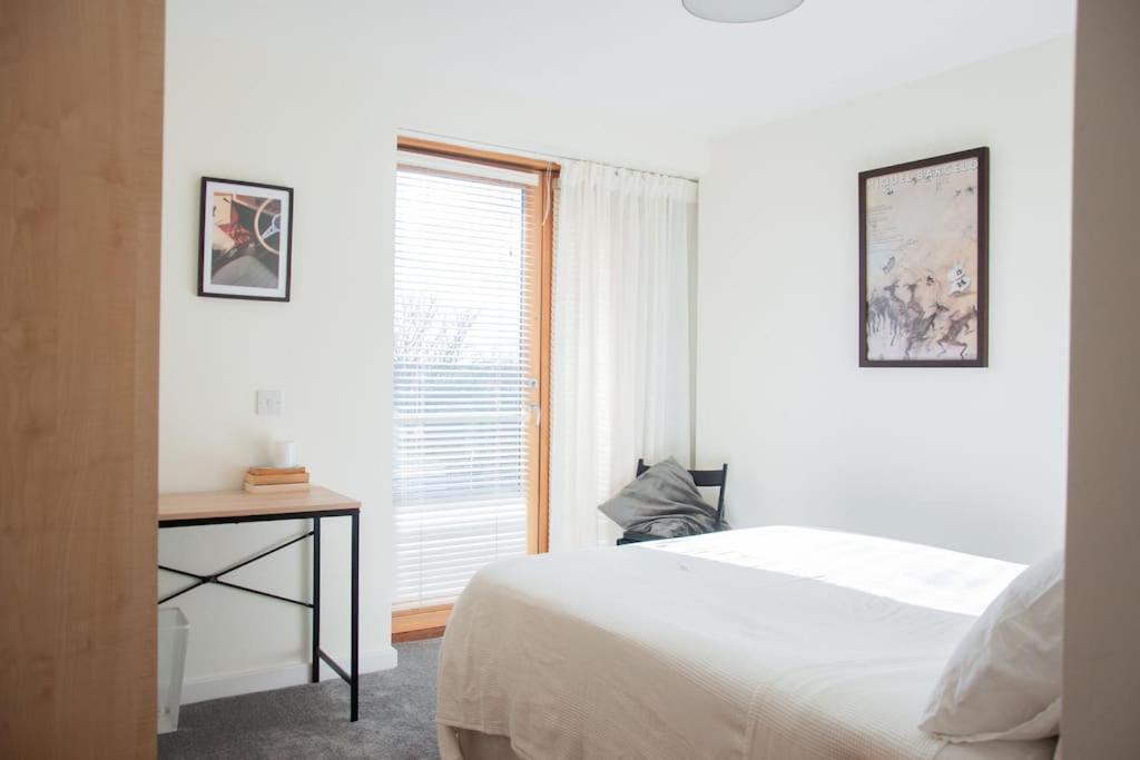 2 Bed 2 Bath Apartment With Canal View Dublin Exterior photo